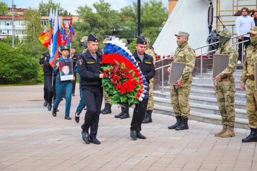 В Сосновом Бору почтили память жертв Бесланской трагедии