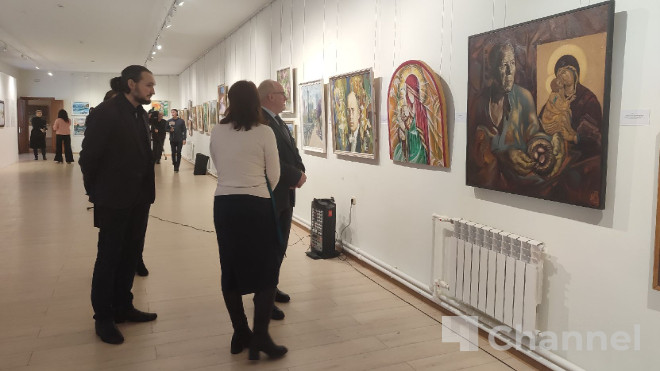 В Инженерном доме Петербурга открылась выставка с картинами художников из  ДНР