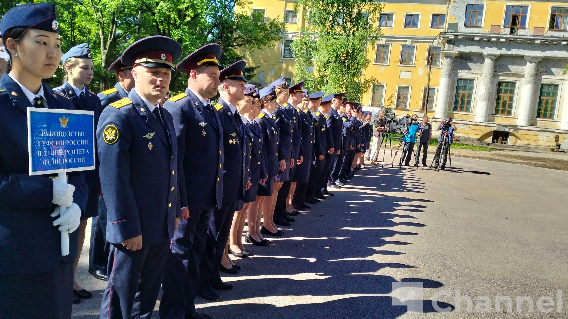 В Стрельне торжественно открыли памятник первому официальному начальнику  тюремного ведомства